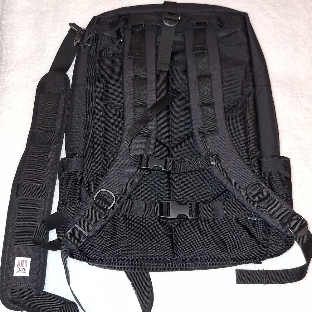 Topo Designs Black Backpack- Global Travel Bag 30L - NWT - Picture 6 of 13